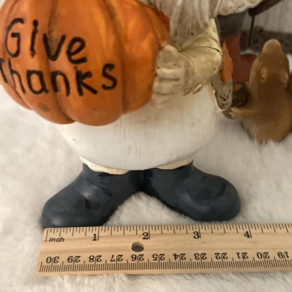 Give Thanks Garden Gnomes and Squirrel